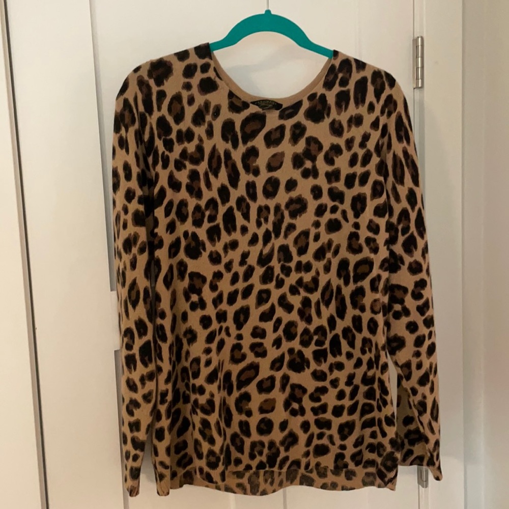 Leopard cashmere crew neck sweater